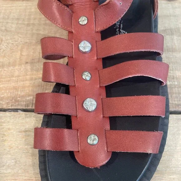 Free People Hadley Hammered Stud Sandals NEW Size 39 (US 9) - Picture 6 of 9